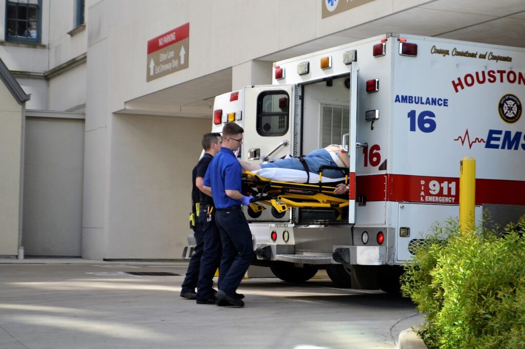 first responders, ambulance, emergency room-3323385.jpg